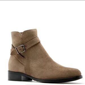 La Canadienne Sancton City Dry Suede Ankle Boots Size 6